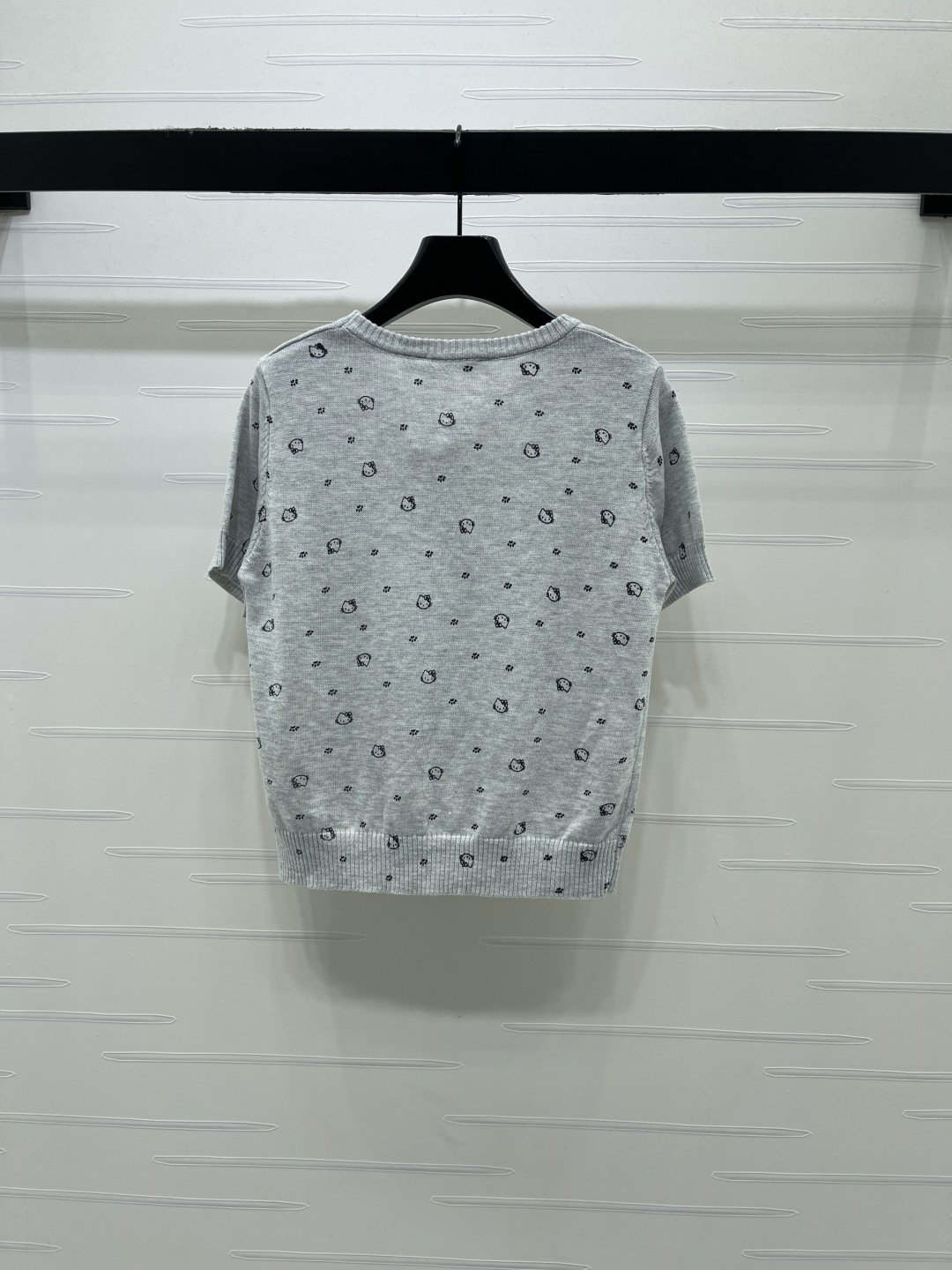 Women's short sleeves